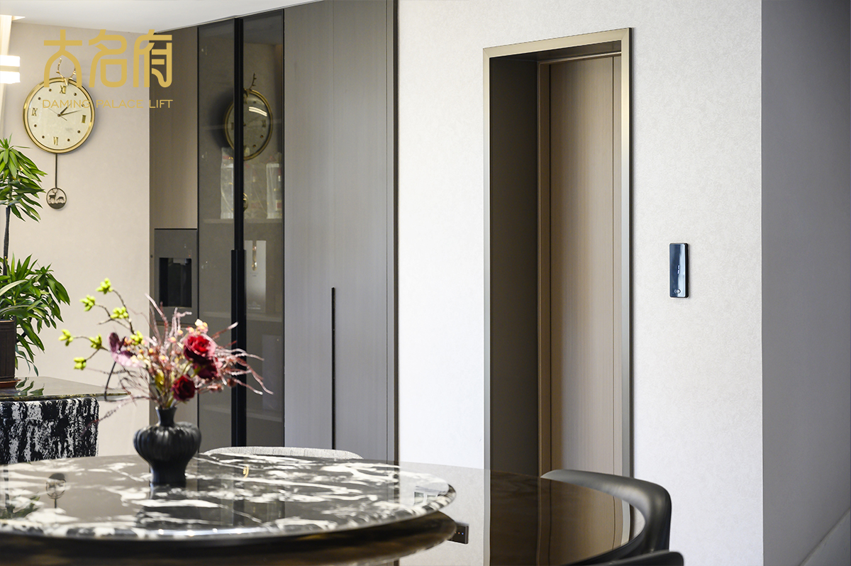 1763001643135872.jpg 02.jpg